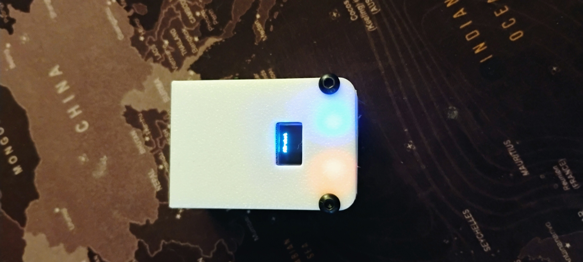 Portable mini esp32 OLED — thumbnail 2