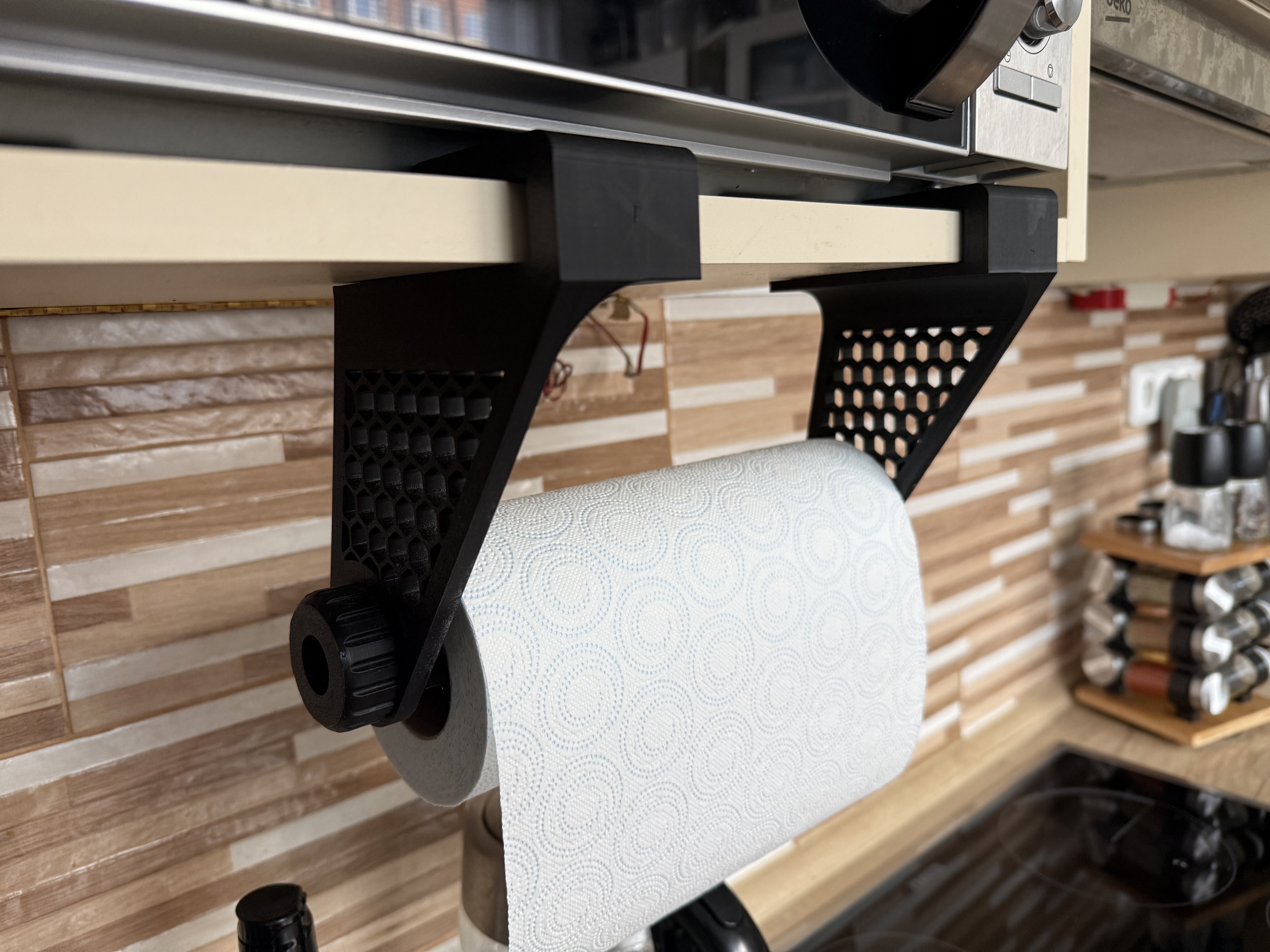 Paper towel holder V2