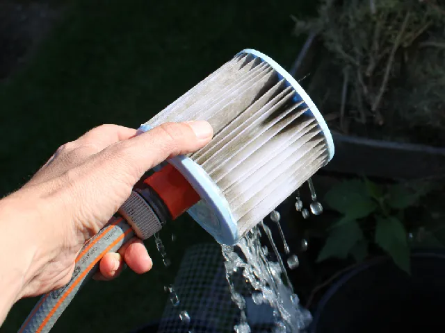 Pool & Hot Tub Filter Cartridge Cleaner | Gardena Pressure Nozzle | Compact Remix — foto autora