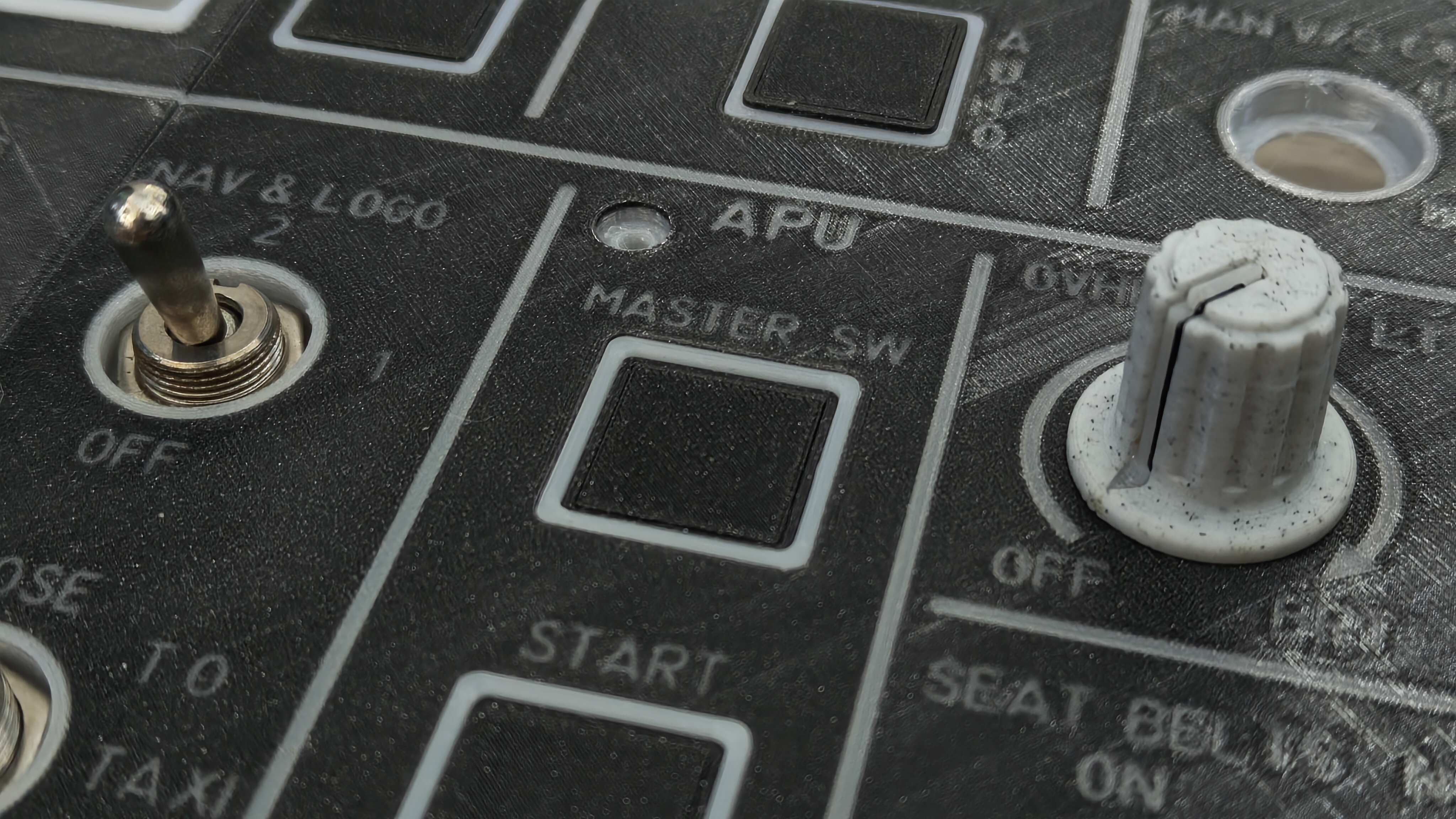 A320 Overhead Panel - Lights, APU & More