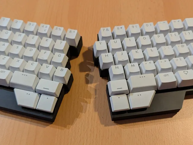 Custom Case for the Dygma Raise 1 (ISO)