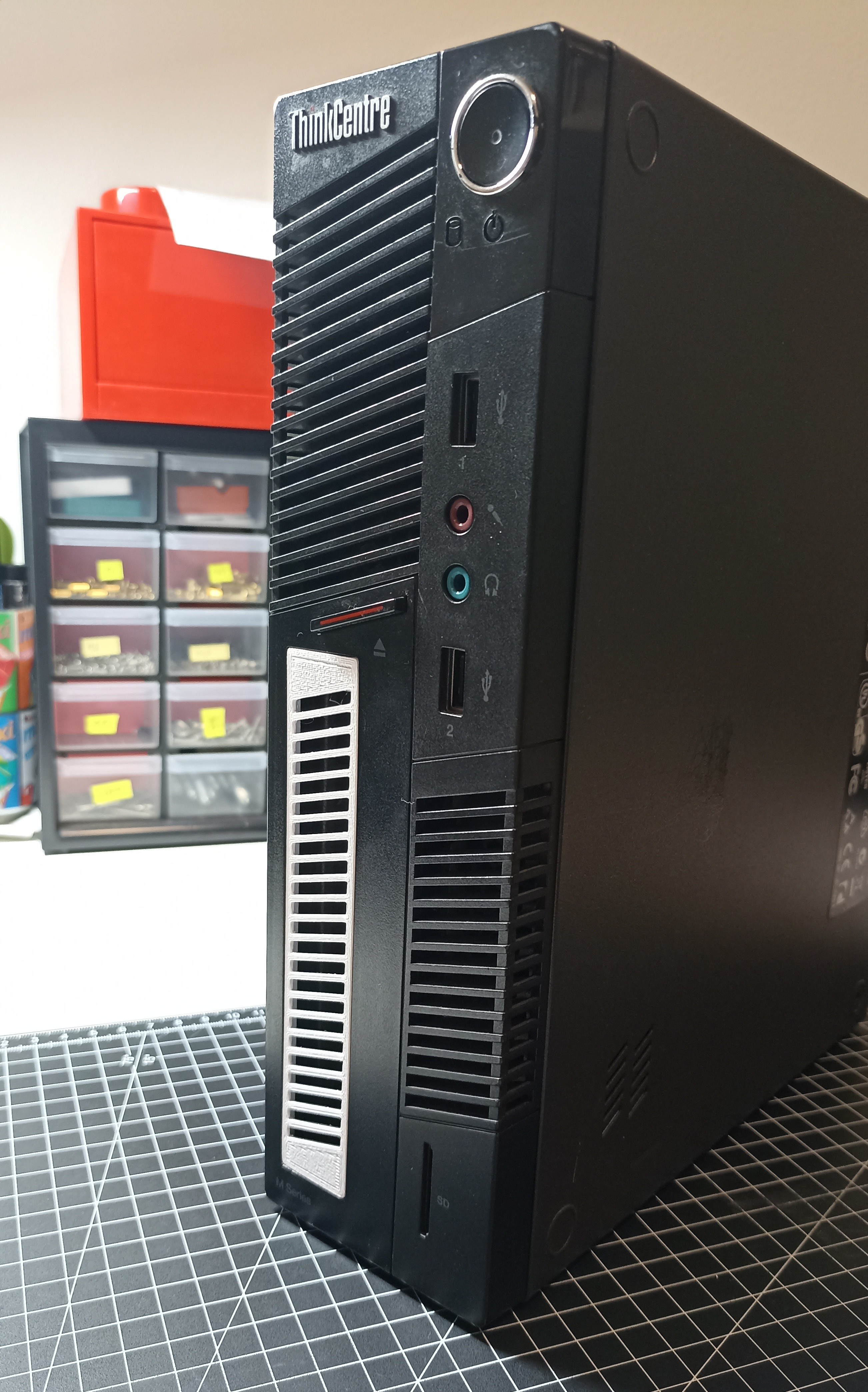 Lenovo ThinkCentre M91 DVD Bay Ventilated Cover