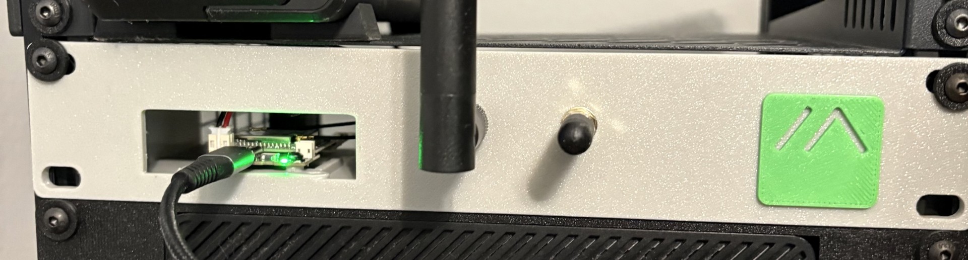 Meshtastic RAK19003 10" Rack Mount