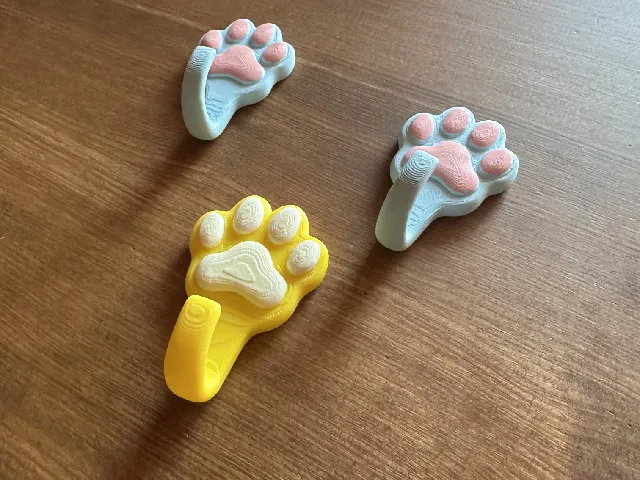 Paw hook