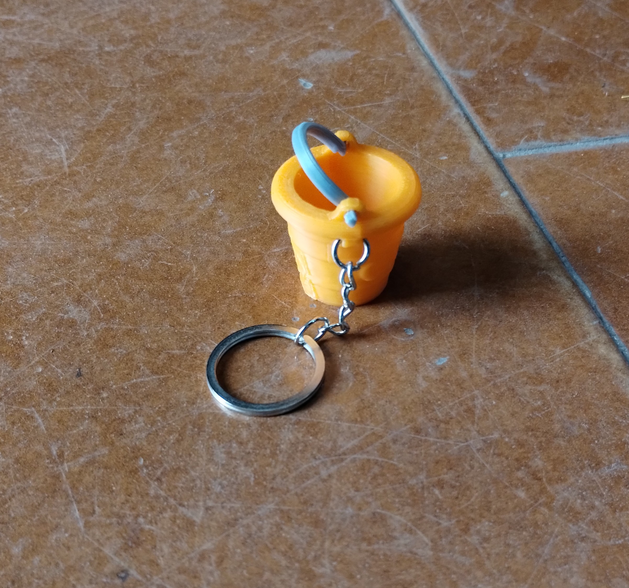 Bucket with Handle Keychain