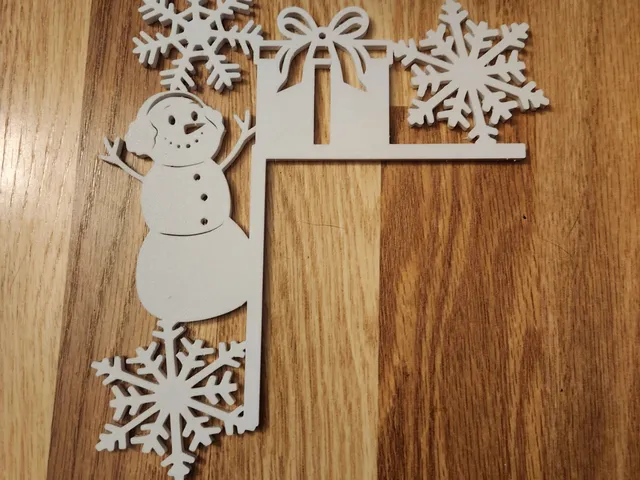 SnowMan + Snowflake Door Corner