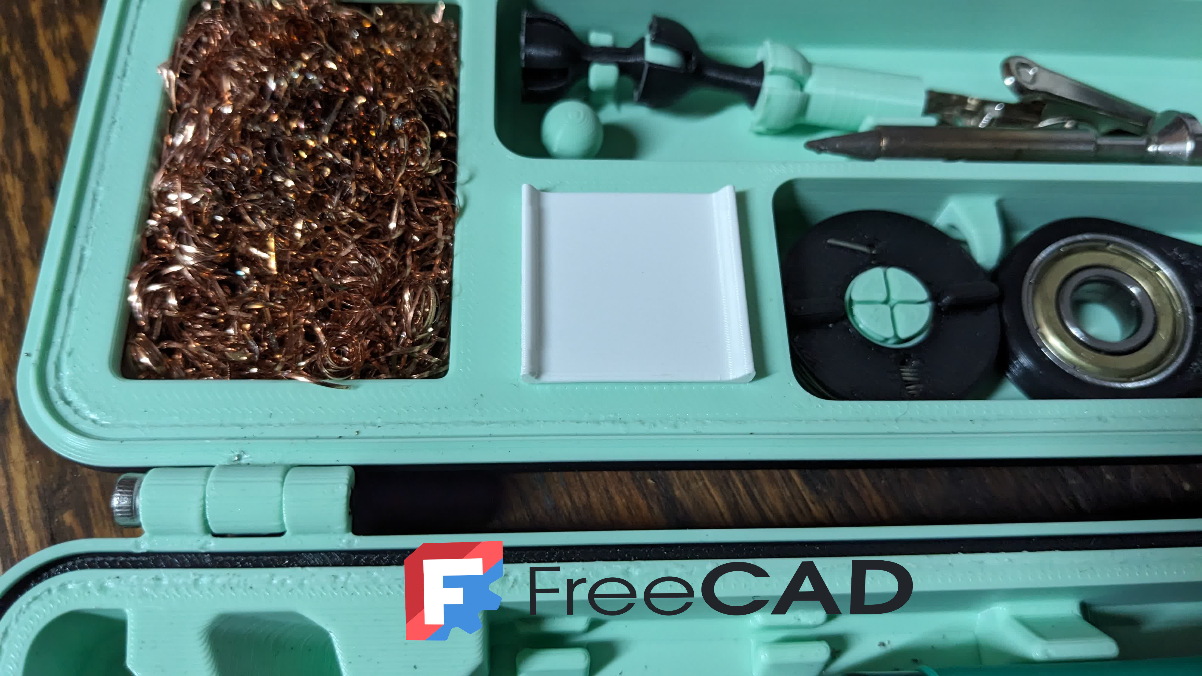 Lid for Rugged Multipart Pinecil/TS100/TS80 Case (V2) insert