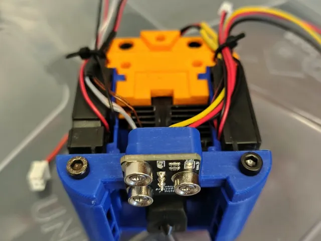 PCB Klicky mount for Dragonburner V8 on the back of the Cowl