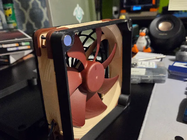 Magnetic Mount for 140mm Fan