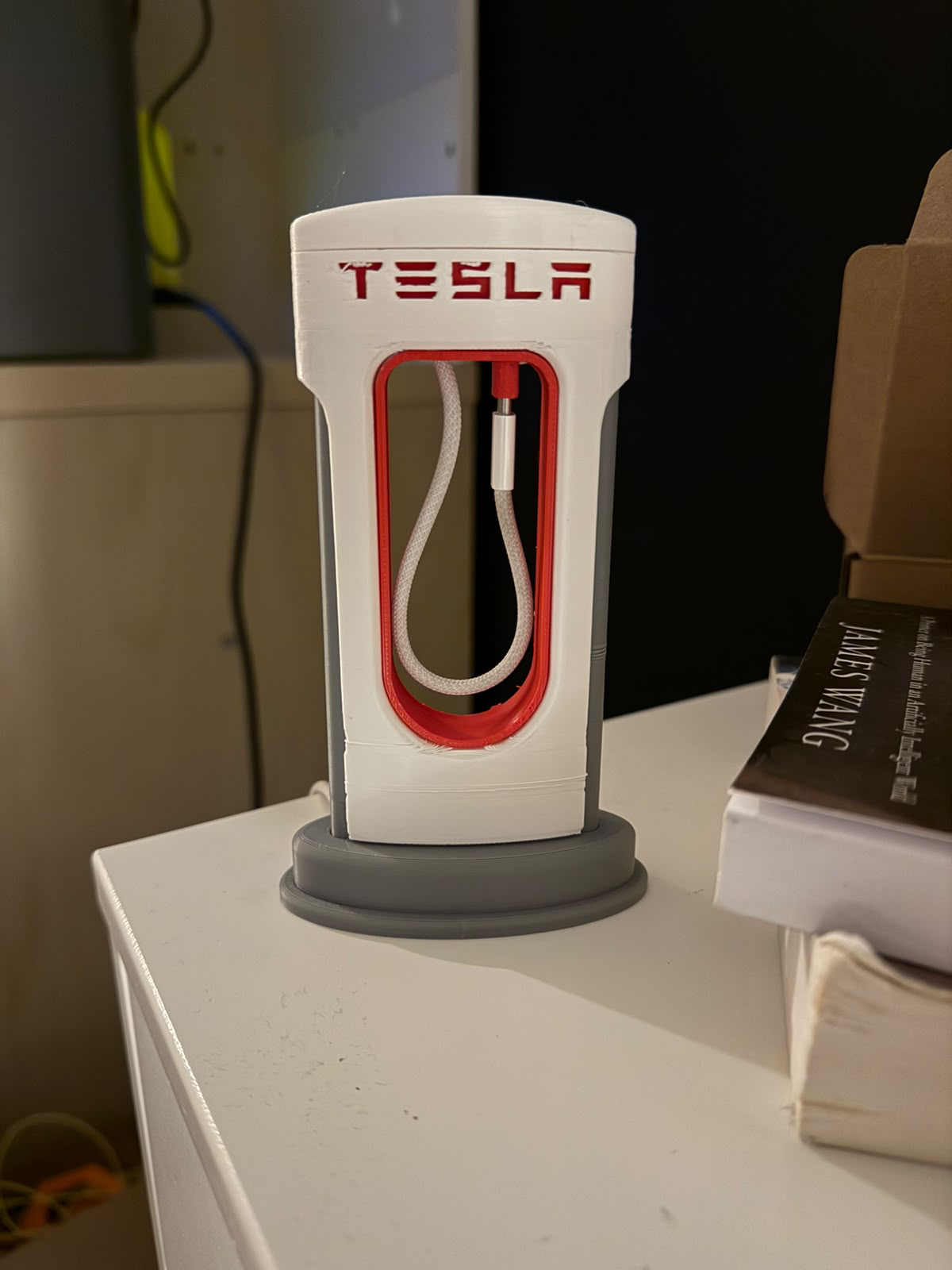 Tesla Supercharger Phonecharger (USB-C) V3