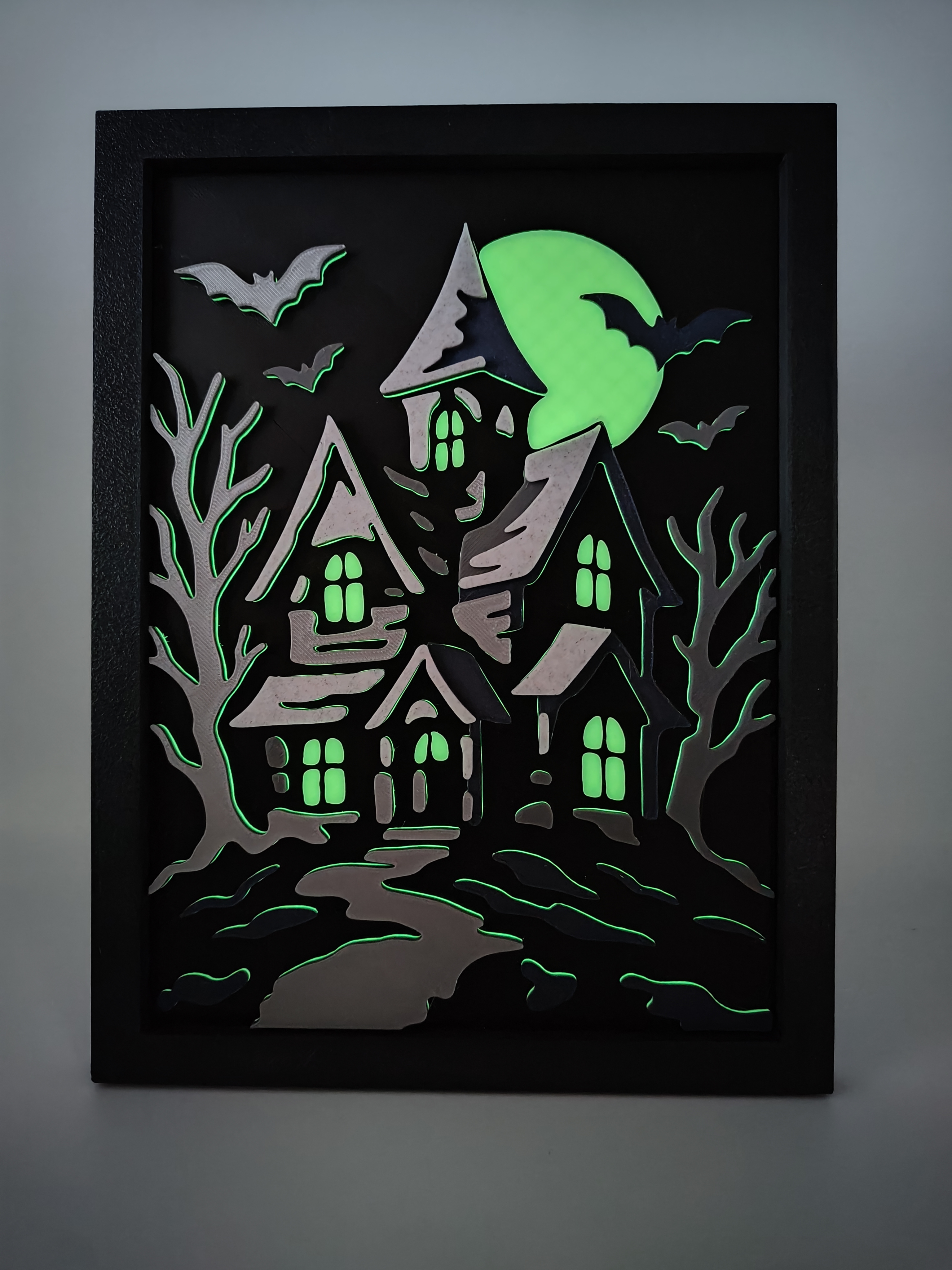 Halloween In Layers: The Haunted Manor