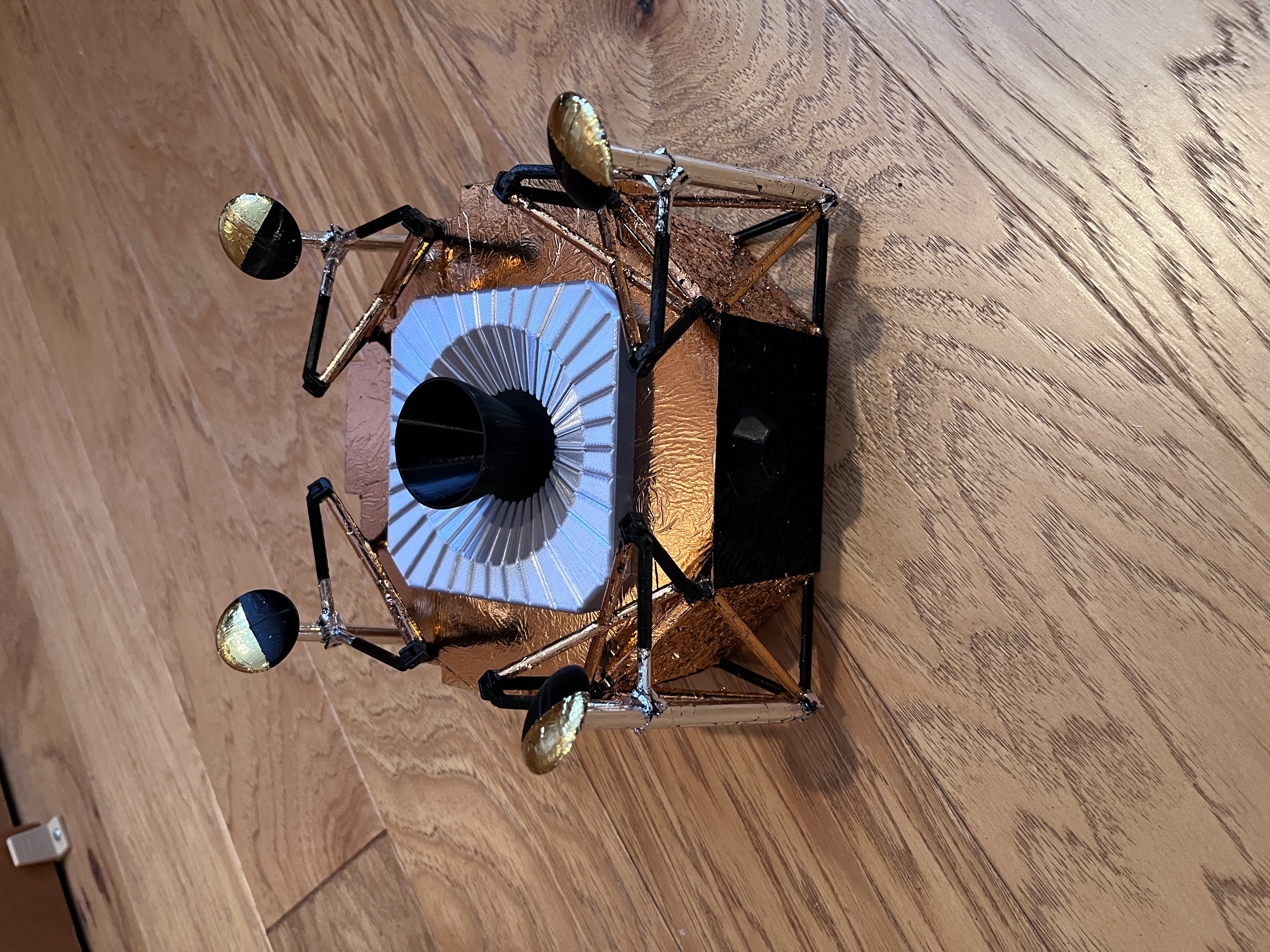 Apollo Lunar Module — thumbnail 6
