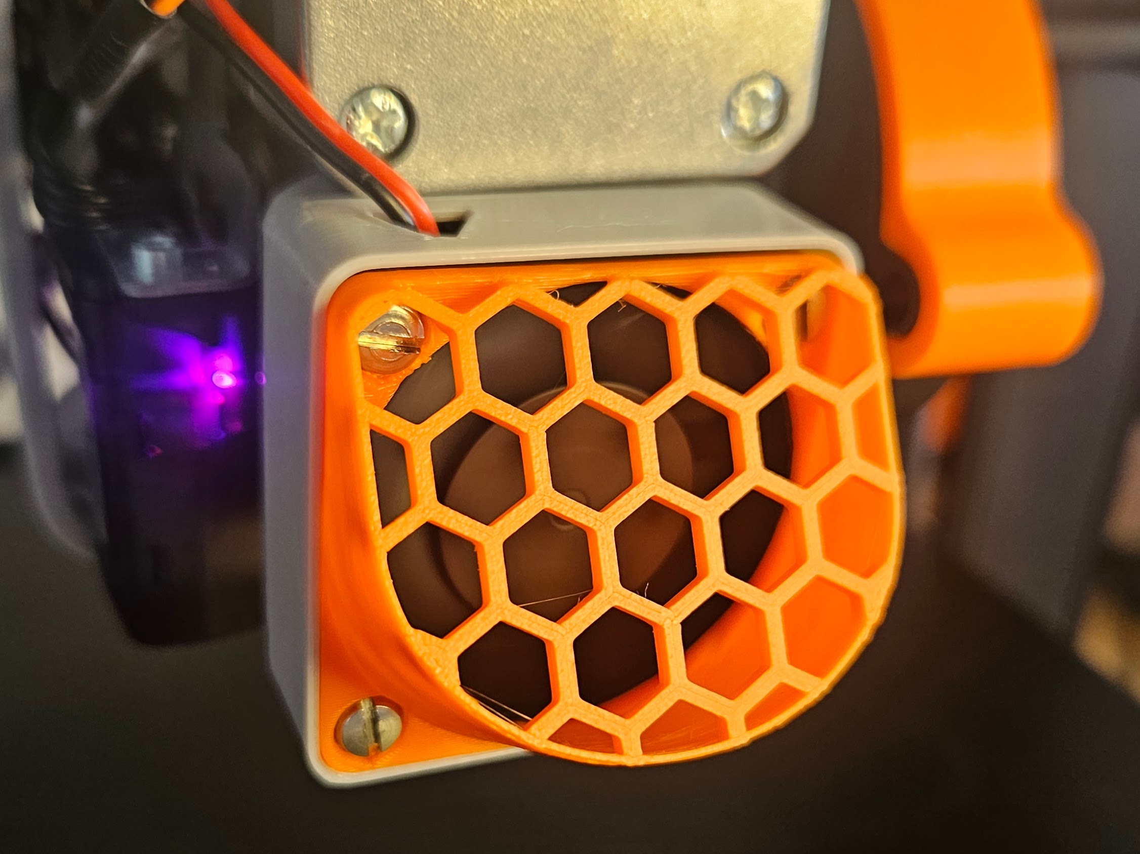 40mm Fan Shroud Deflector With Hexagon Grille