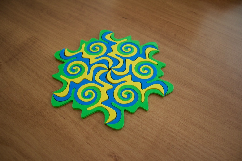 Twisted Escher Tessellation Puzzle