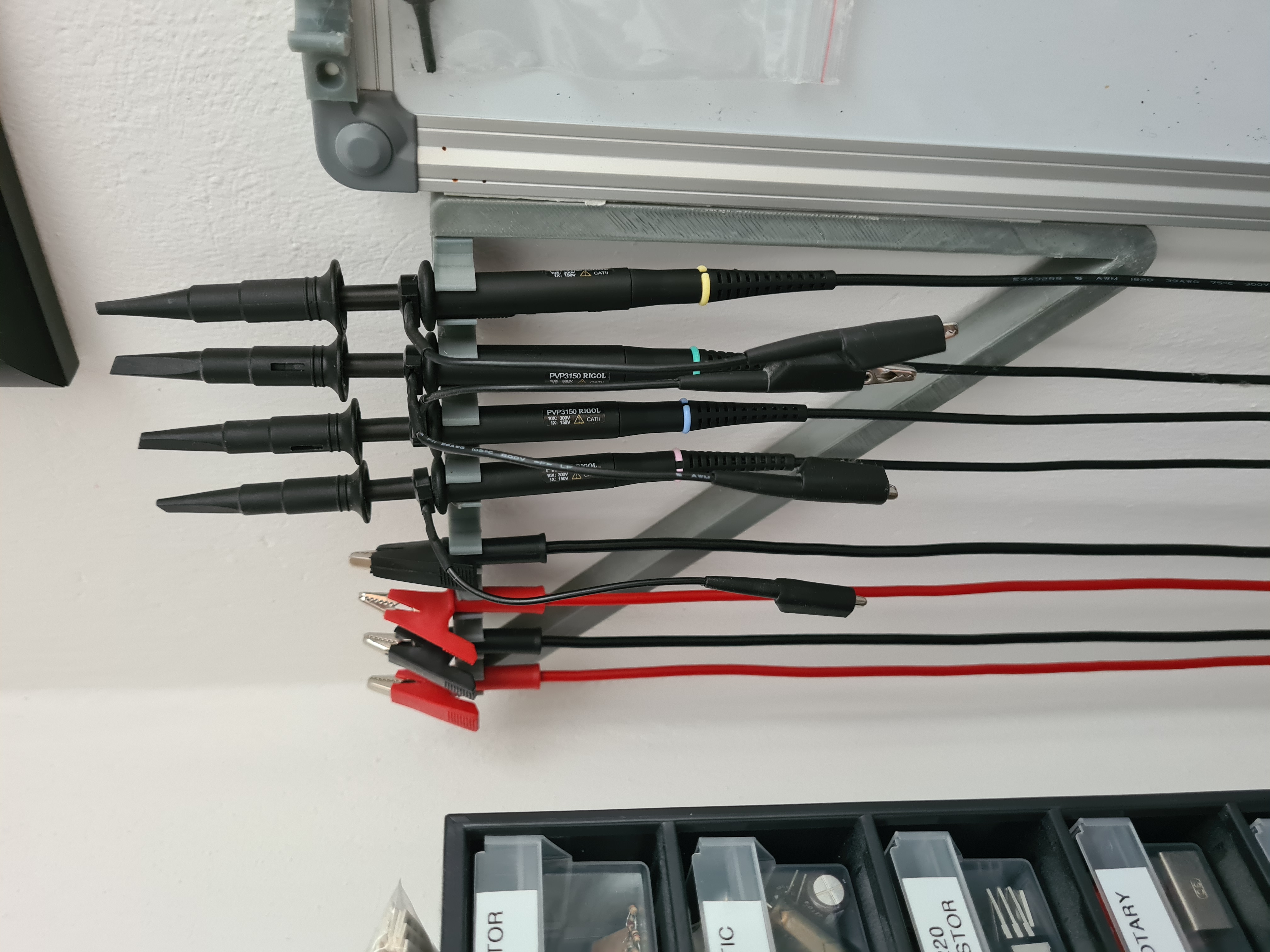 Test lead and probe hanger