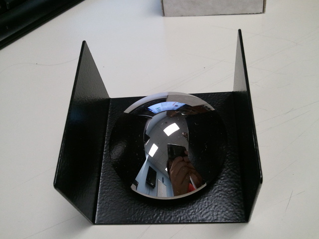 Hyperbolic stainless steel mirror
