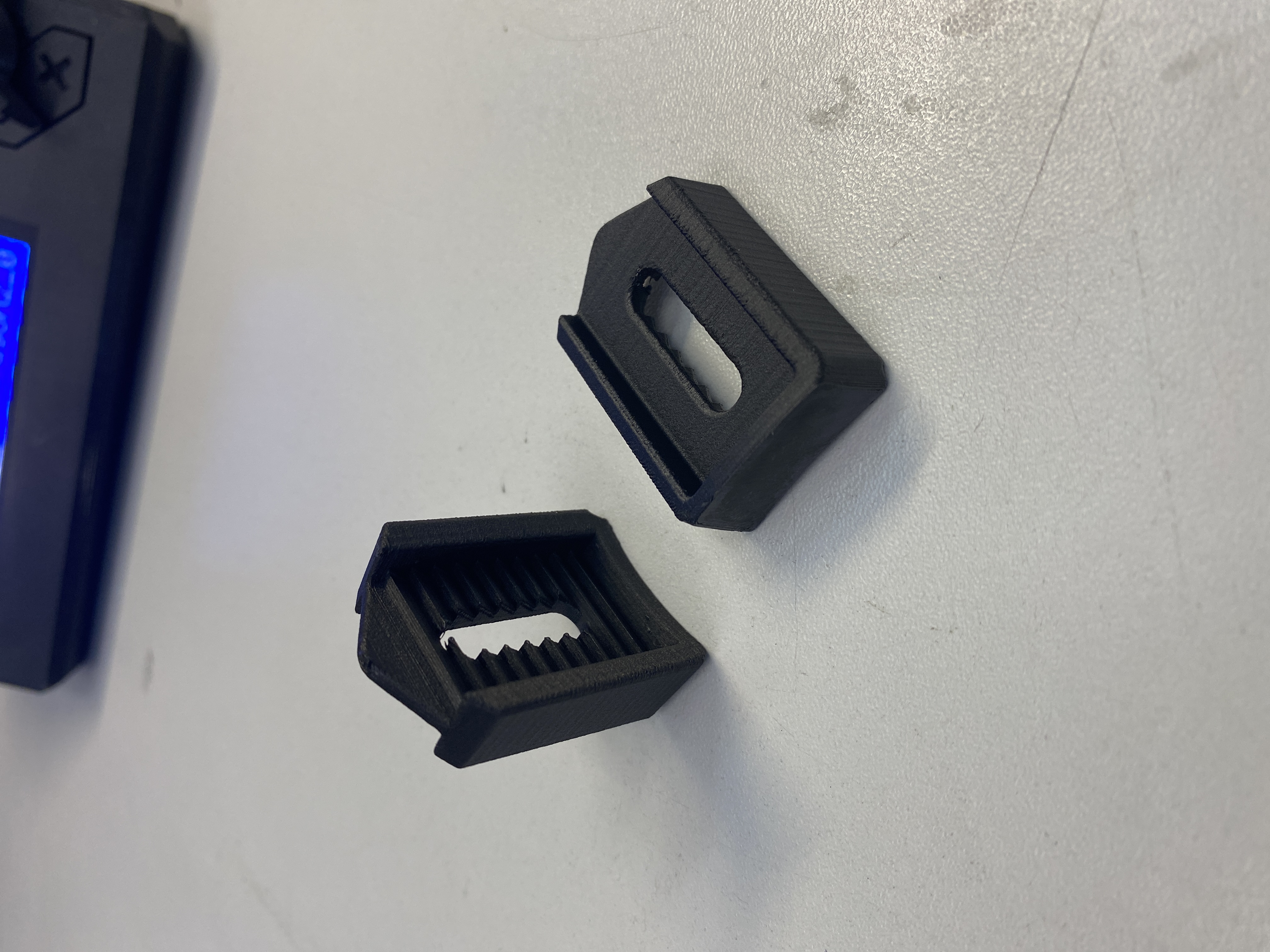 UNION Atlas Black Lean adjuster