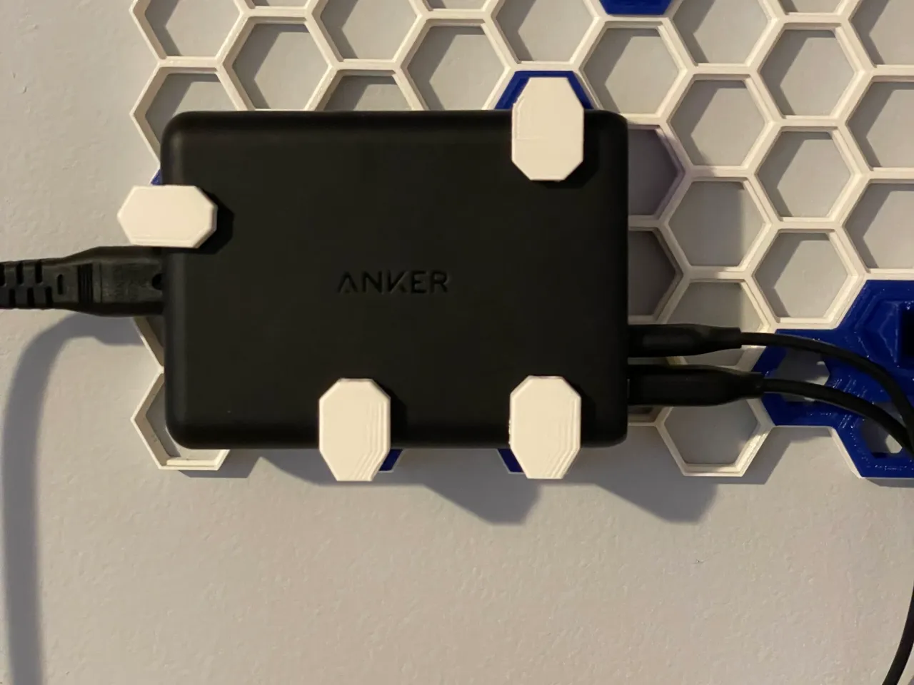 Honeycomb Wall Hooks Anker PowerPort Speed 5 by aiannazzone | Download free STL model |