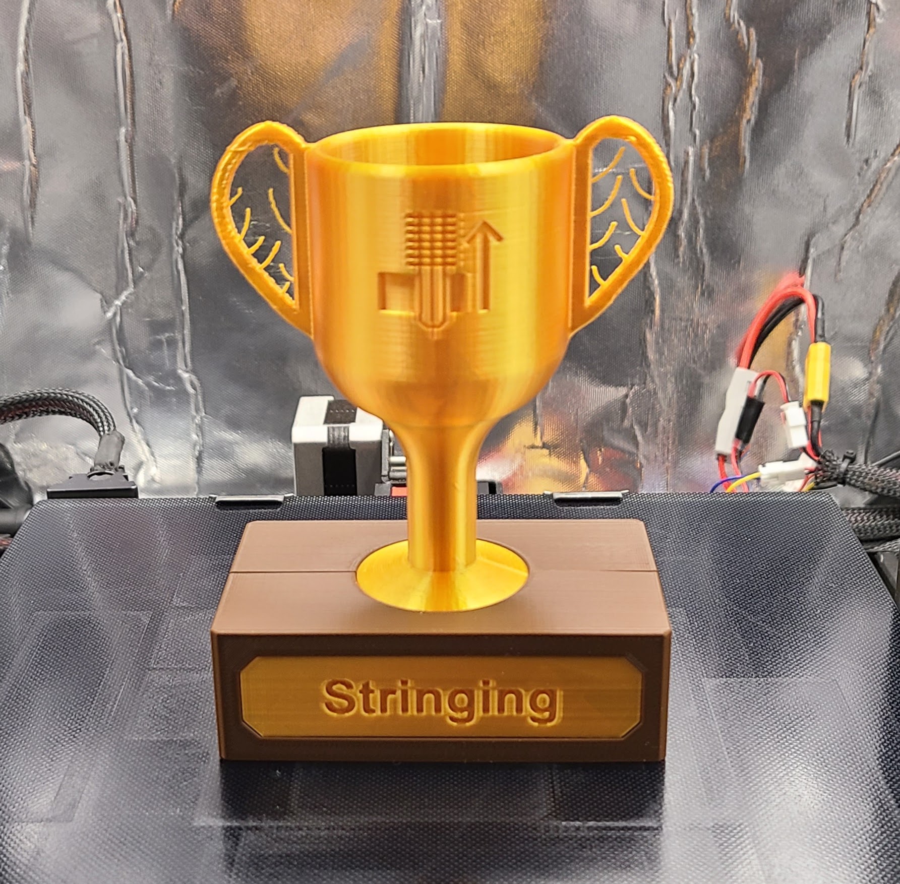 3D Printing Trophy: Stringing