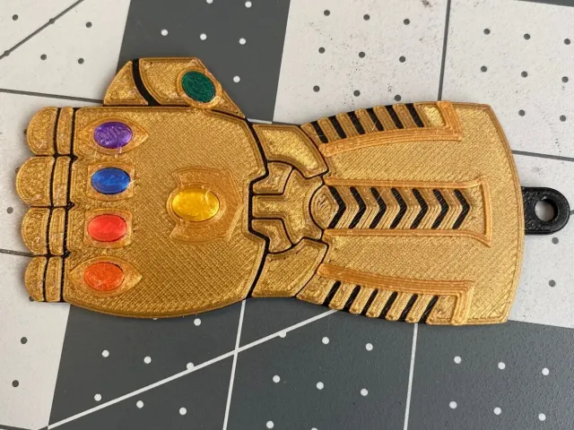Infinity Gauntlet Keychain