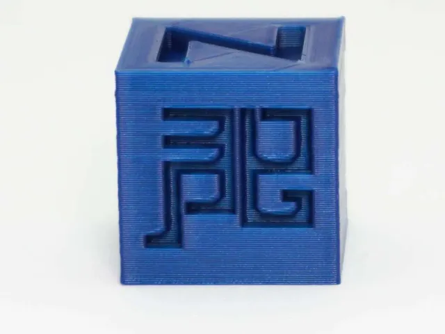 Calibration Cube // The 3D Print Geek Edition