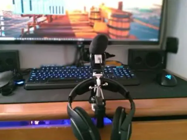 RODE Videomic PRO // desktop mic conversion