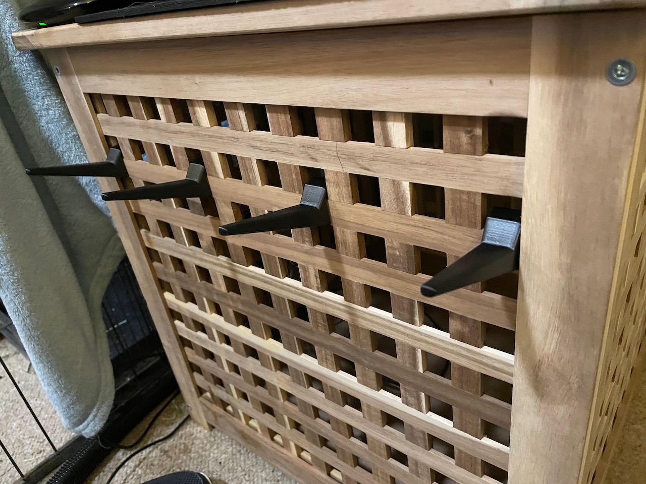 Hook for Hol Storage Table