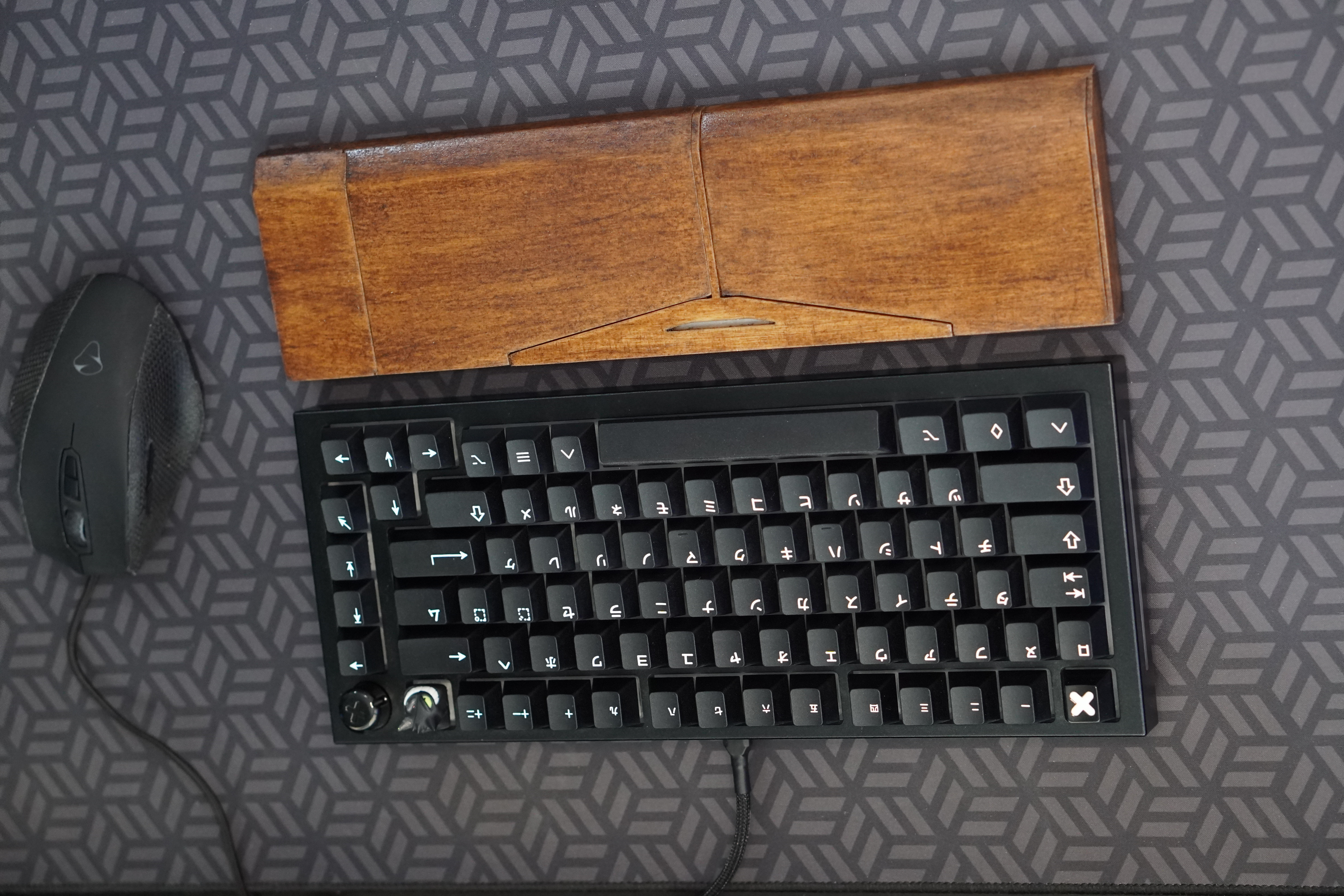 Miniatura 4 do modelo 3D Modular Keyboard Wrist Rest