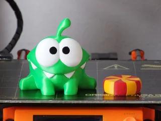 Cut the Rope - Create an Om Nom Figure