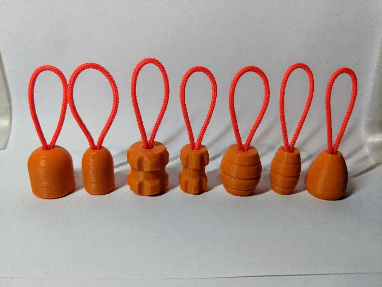 95 Paracord Zipper Pulls by PenguinFeet Download free STL model