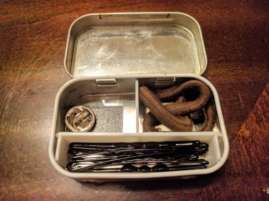 Offset Divider Insert for Altoids Smalls by PenguinFeet | Download free ...