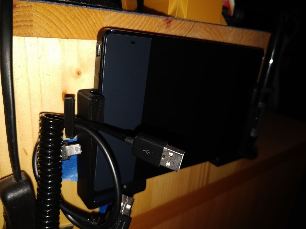 Miniatura 2 do modelo 3D Tablet / Smartphone universal wall mount