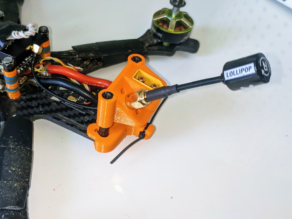 TBS Source One XT60 + SMA Mount