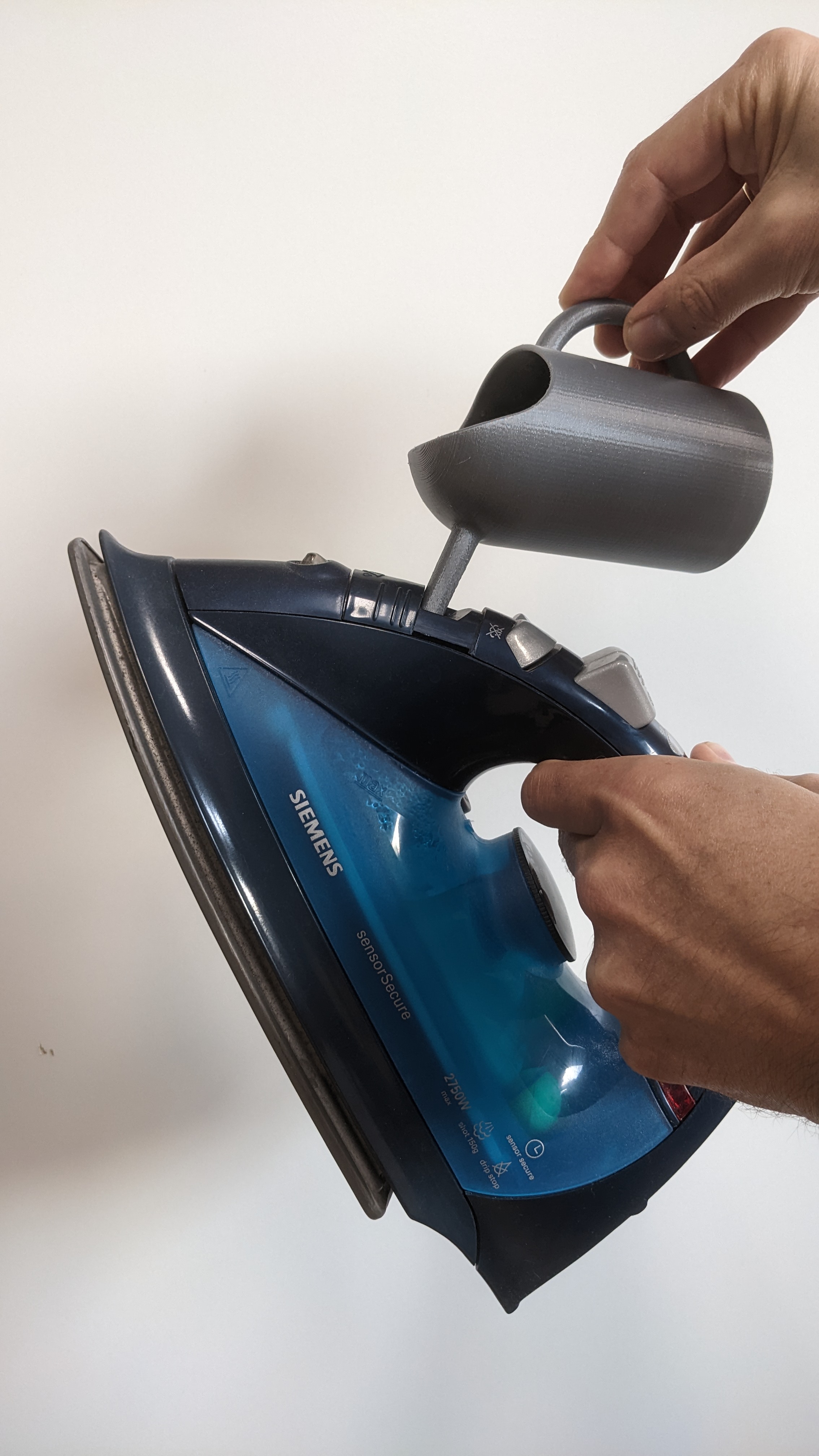 Small Can for Steam Iron Water