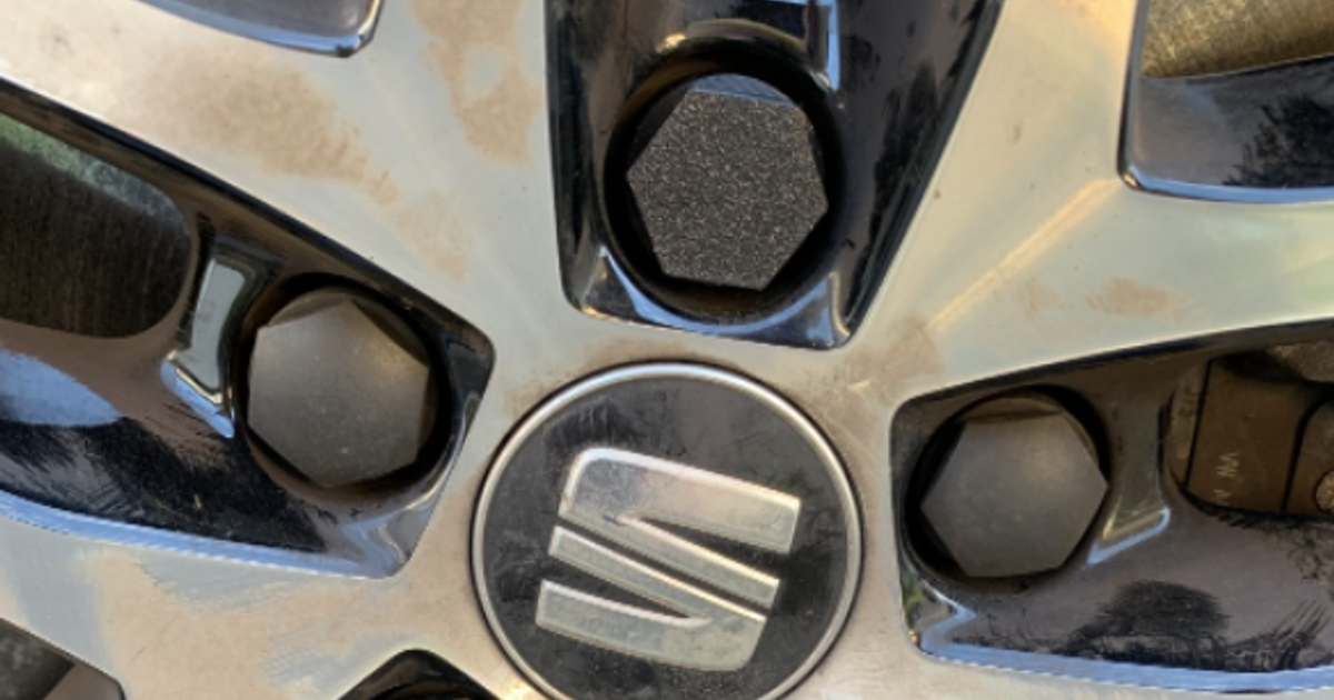 Seat Wheel Nut Cover by 3ddk Download free STL model