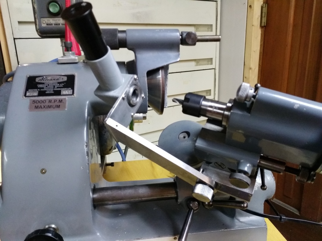 Right Angle Viewer for D-Bit Grinder by GerritV | Download free STL ...