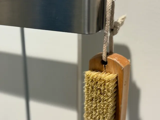 Small hook for bathroom heating towel radiator 50mm high 3mm thick