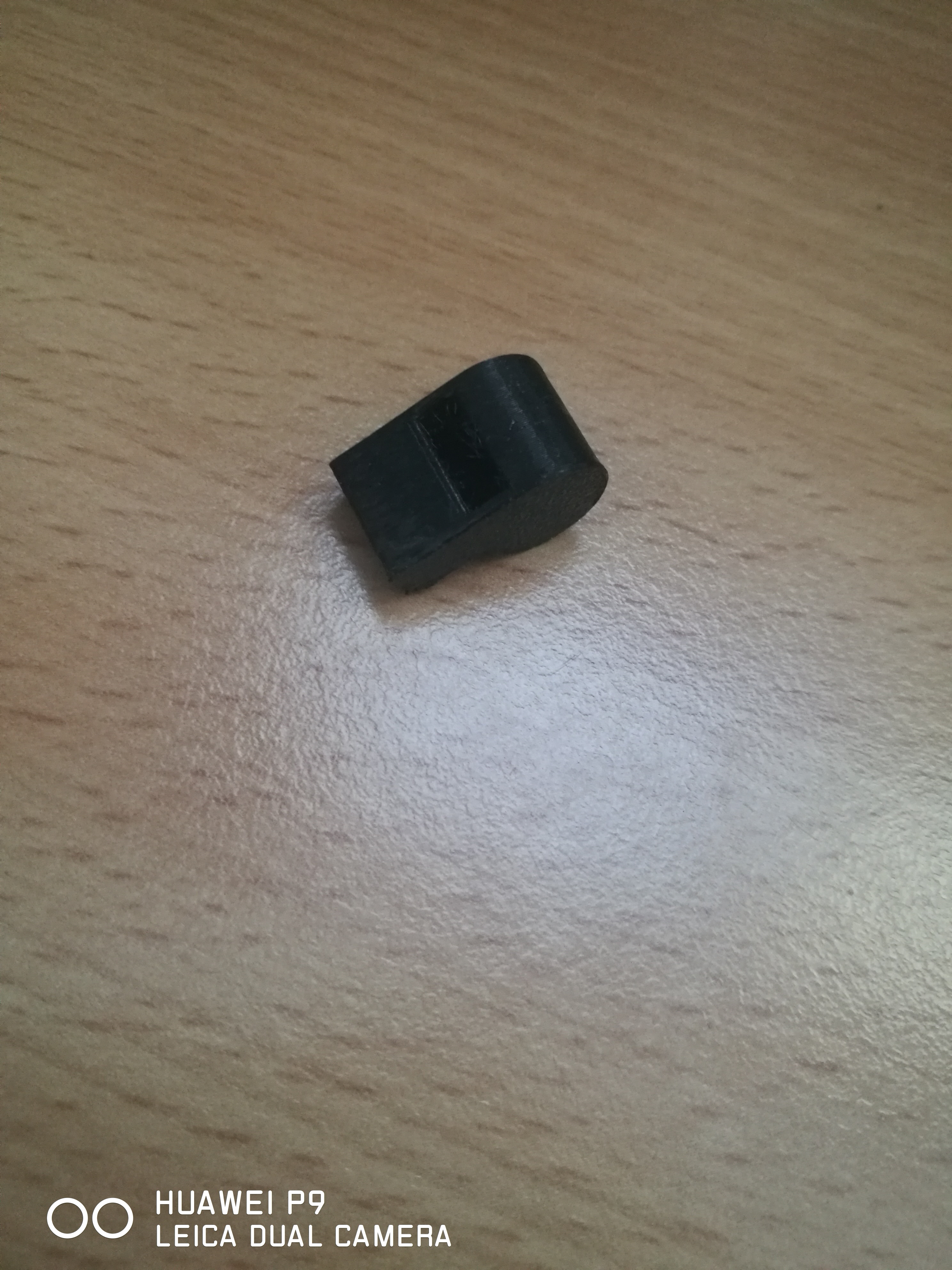 Miniatura 2 do modelo 3D mini whistle v1
