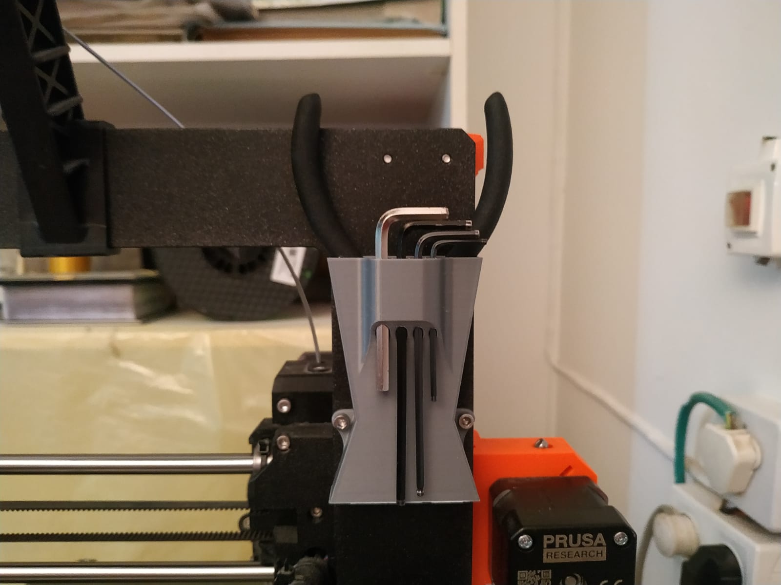 Prusa i3 mk3s elegant tool holder