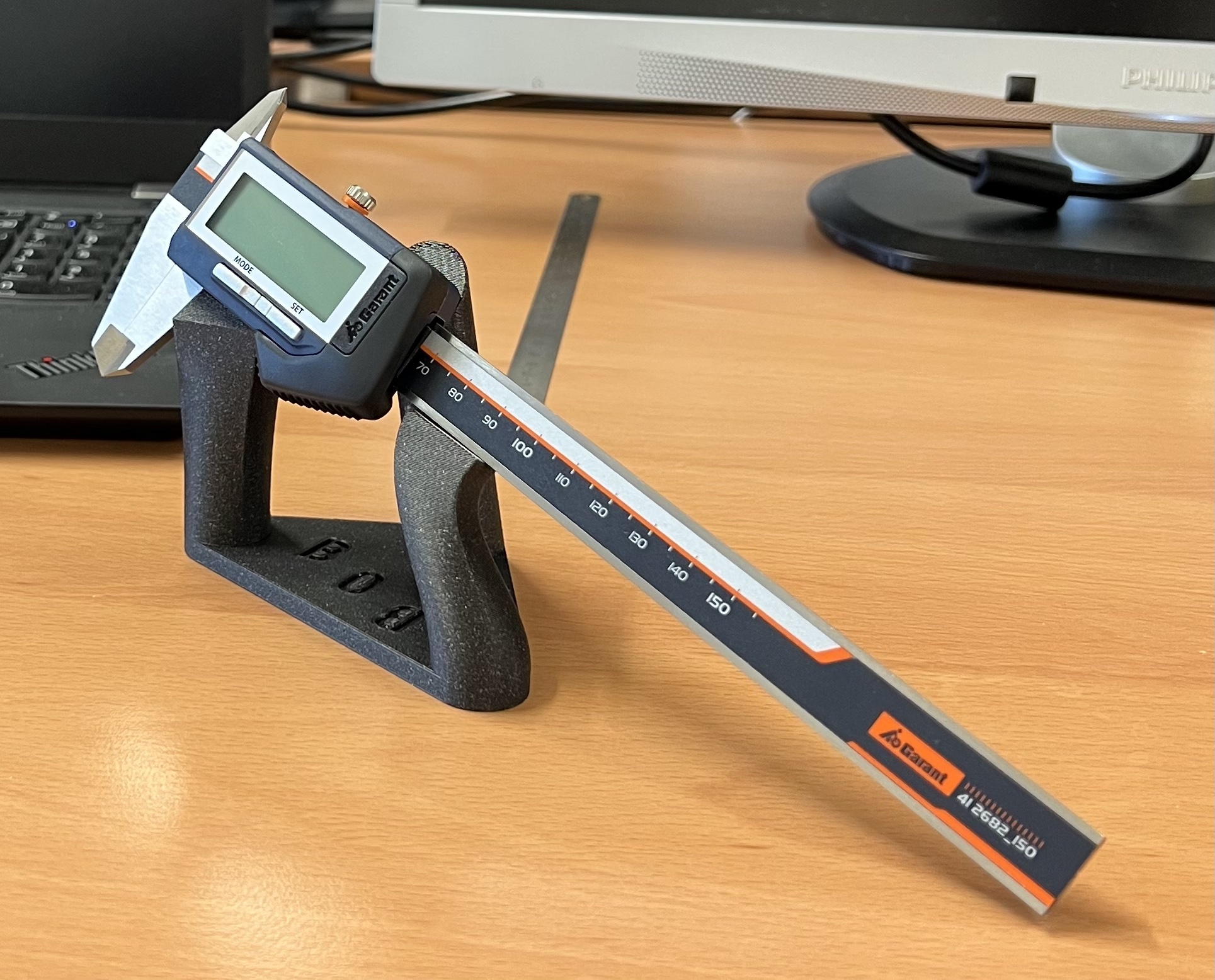 Caliper Stand by Bob Download free STL model