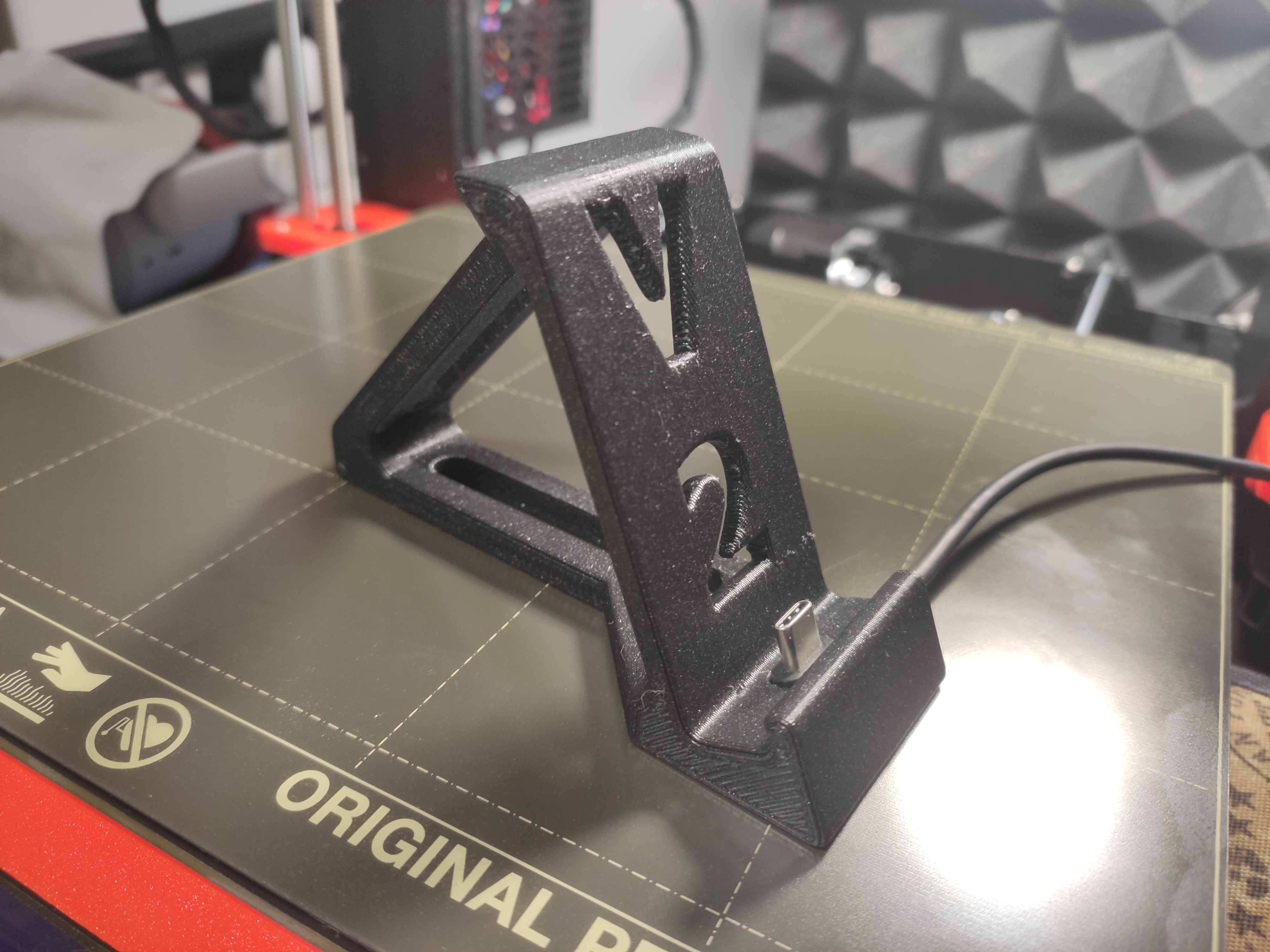 Phone Holder V2 [charging dock]