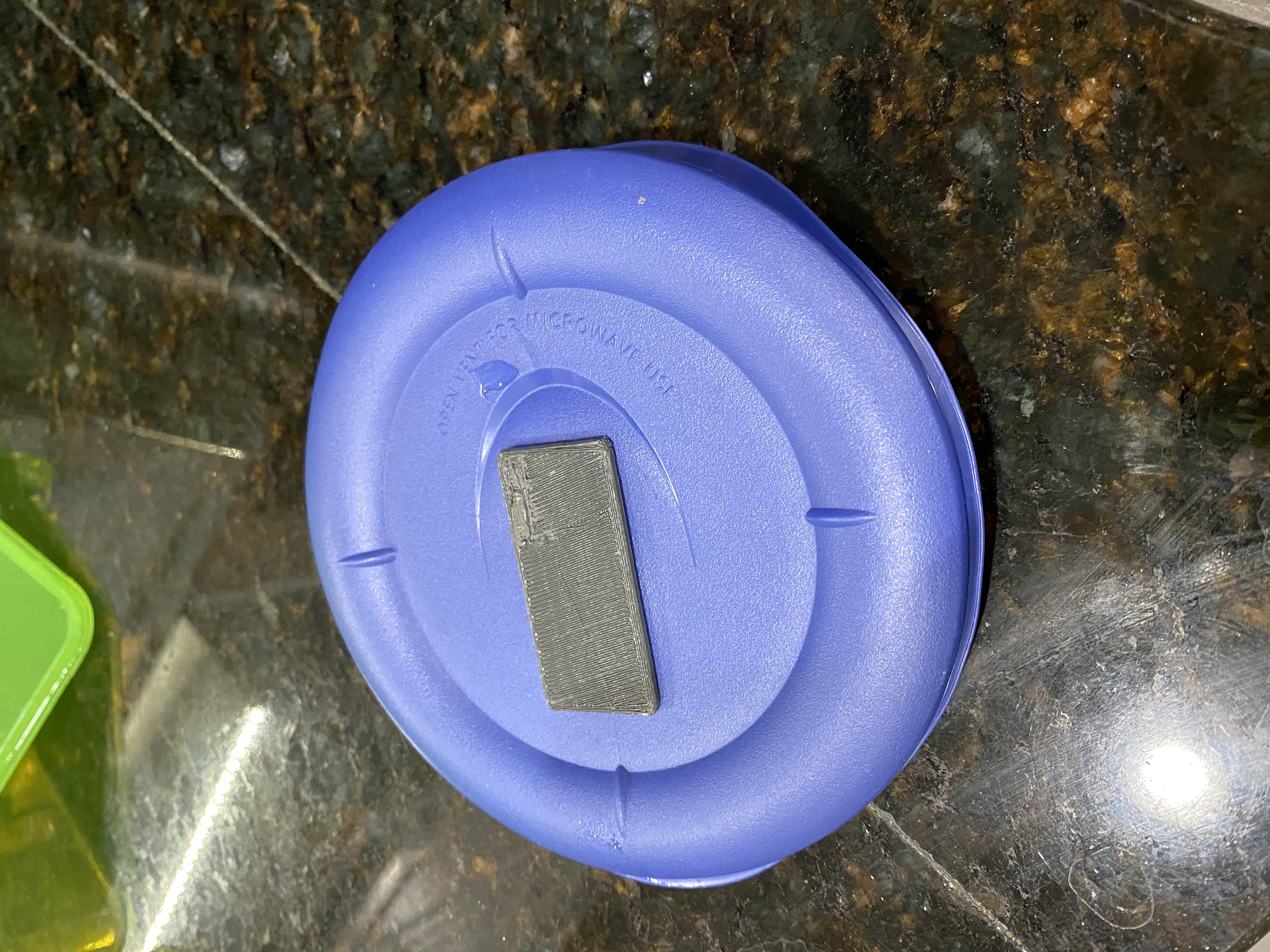 Miniatura 2 do modelo 3D Pyrex Lid vent plug
