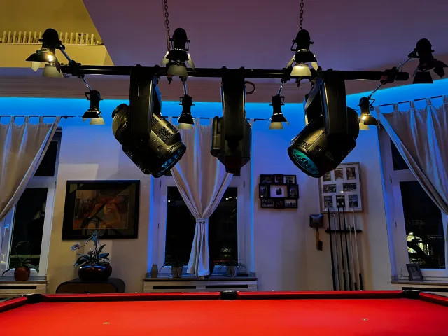 Giant Pool Billiard Lamp with 8 x PAR16 General Lighting and 2x Varilite VL5/VL6 Moving Lights