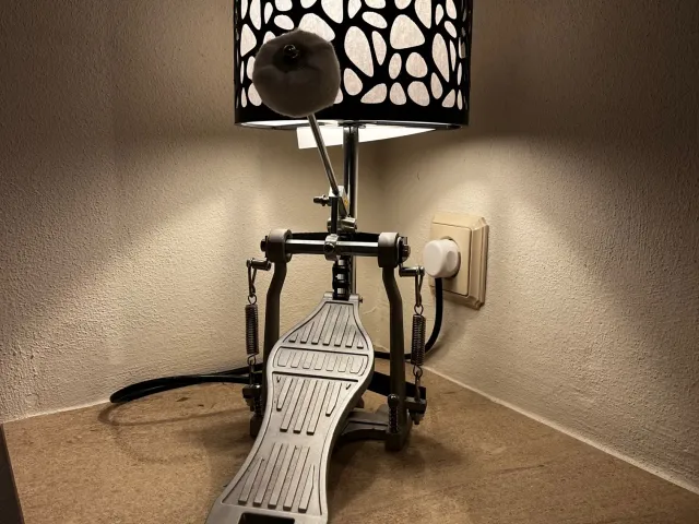 Fireplace Drum Voronoi Shelf Lamp