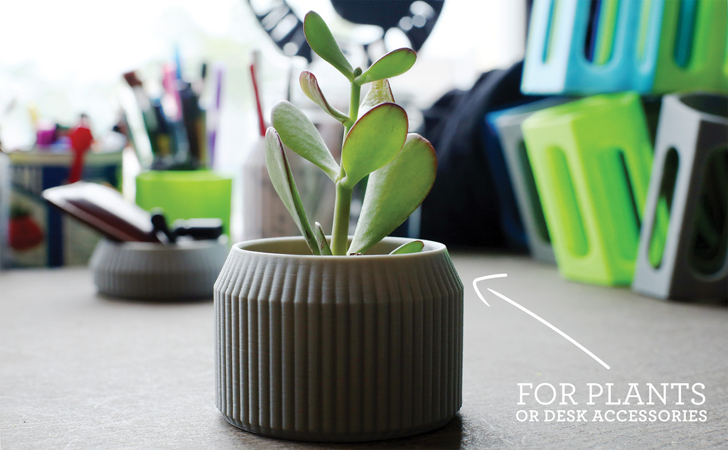 Miniatura 2 do modelo 3D Striped Pot