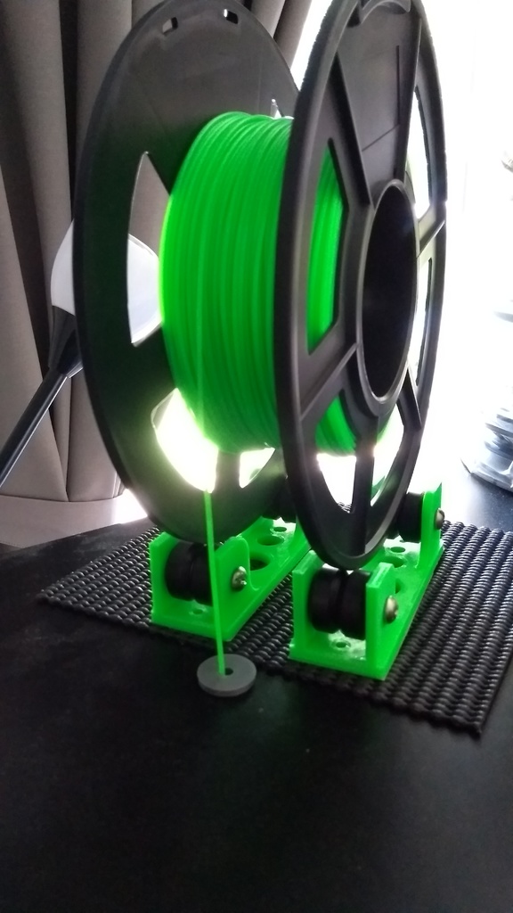 V-slot wheel spool roller for the Prusa Enclosure 