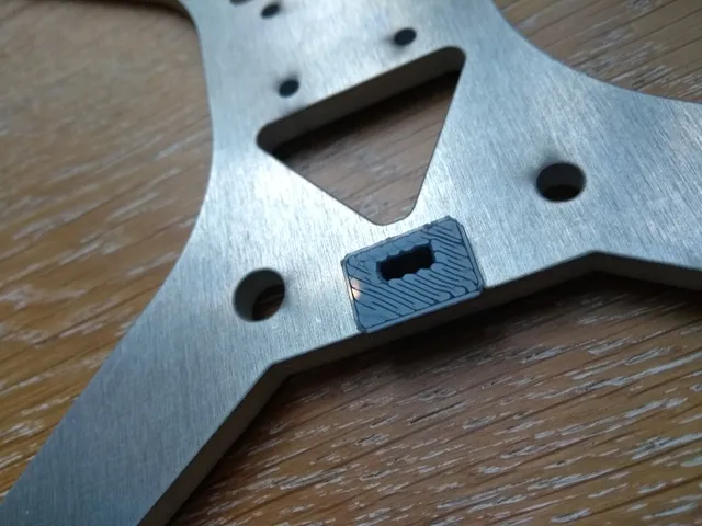 Belt-saver insert for Tevo Tarantula aluminium Y-carriage (from www.fankhauser.me)