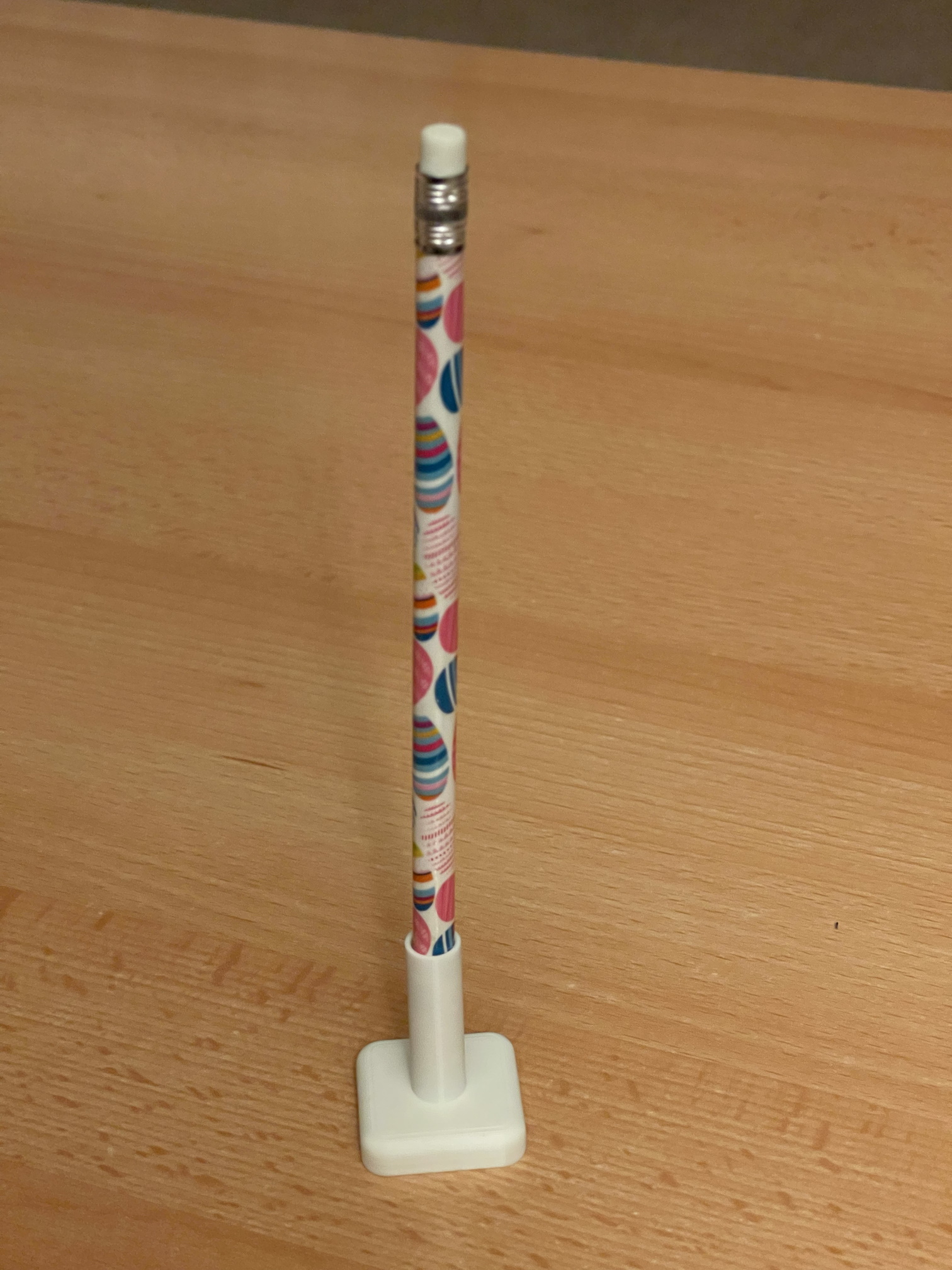 Miniatura 2 do modelo 3D Single Pen/Pencil Holder