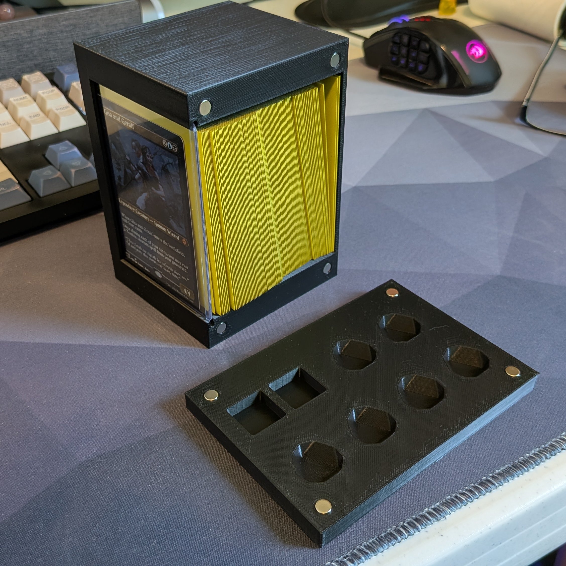 Miniatura 2 do modelo 3D MTG Commander Deck Case