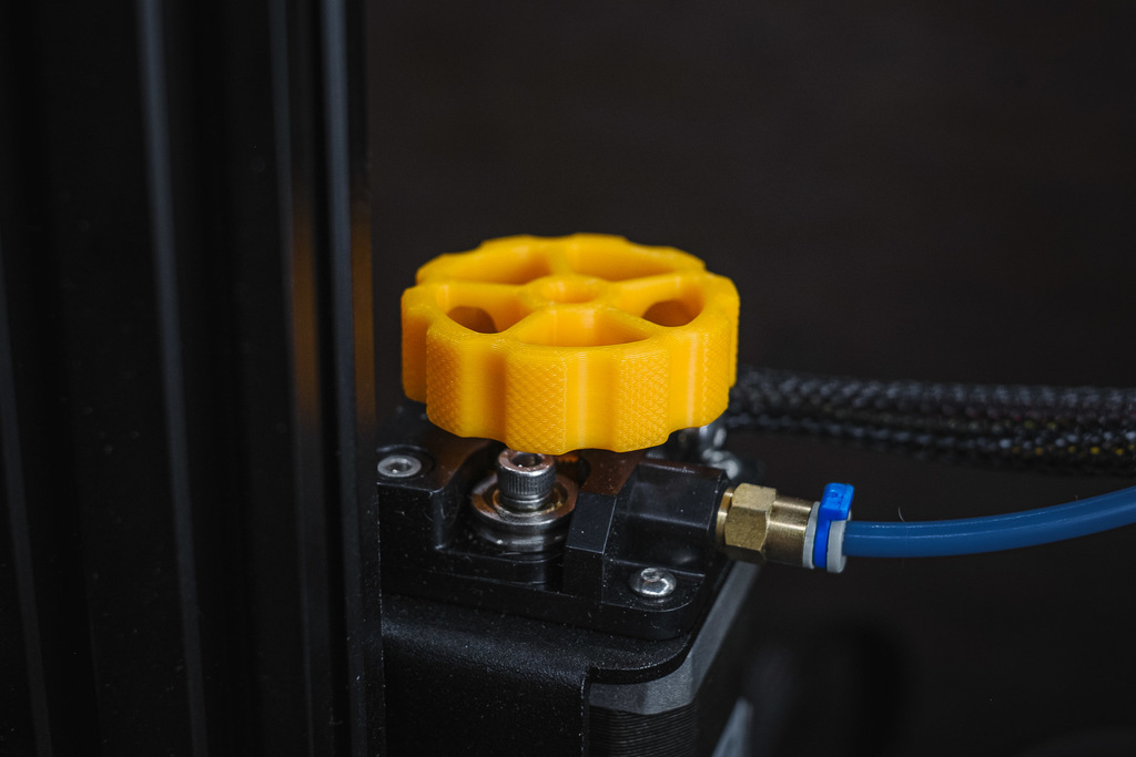 Ender 3 Knurled Extruder Knob (Parametric Fusion 360) by scaryPug Download free STL model